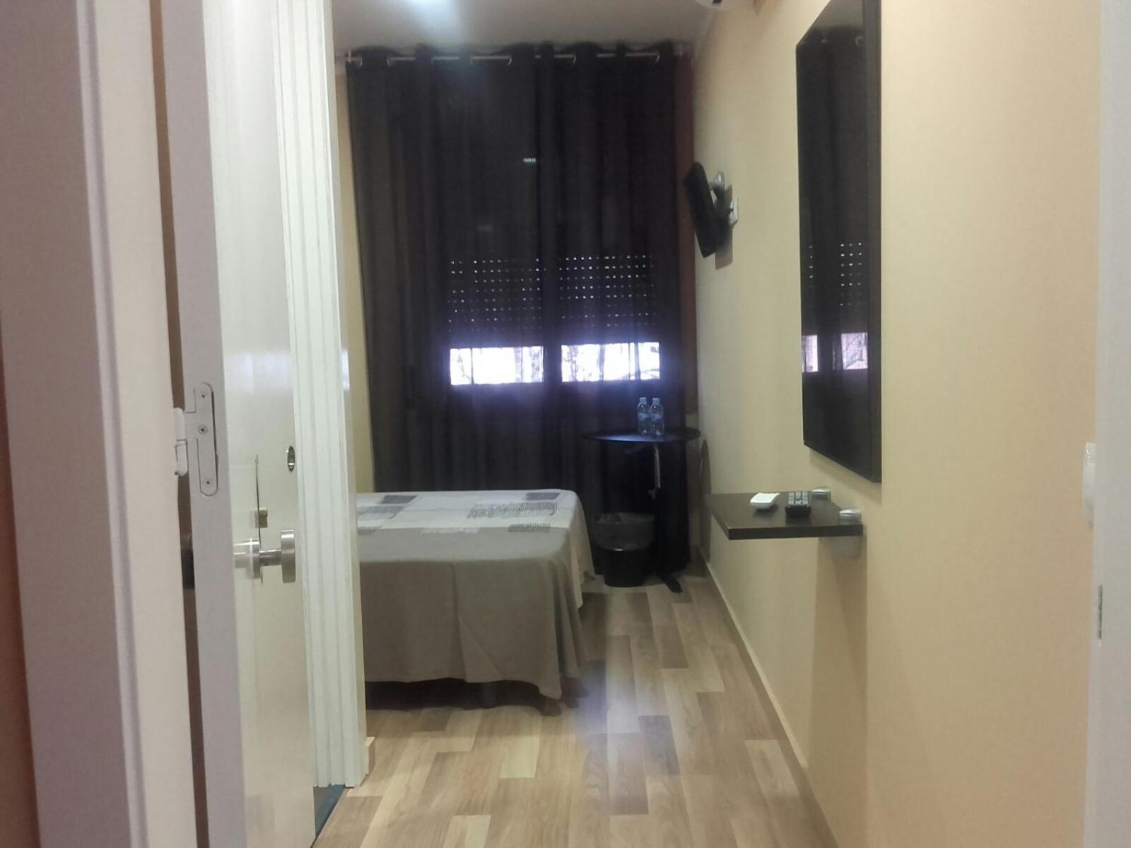 Pension Avenida Vilafranca del Penedès Kamer foto