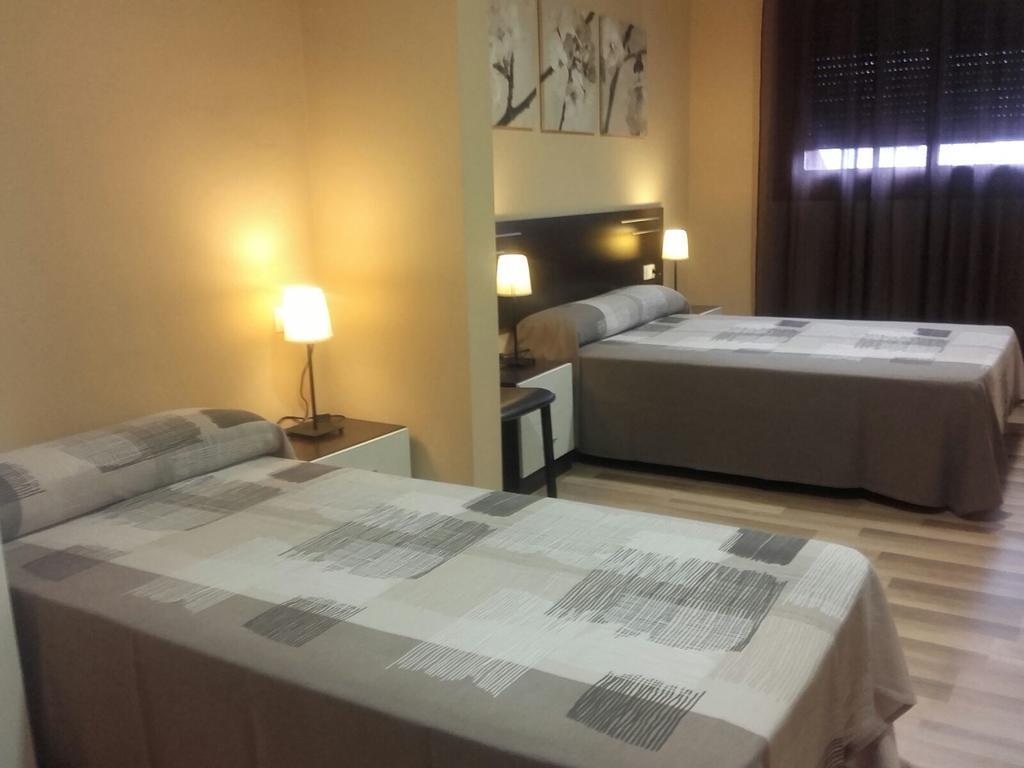 Pension Avenida Vilafranca del Penedès Kamer foto